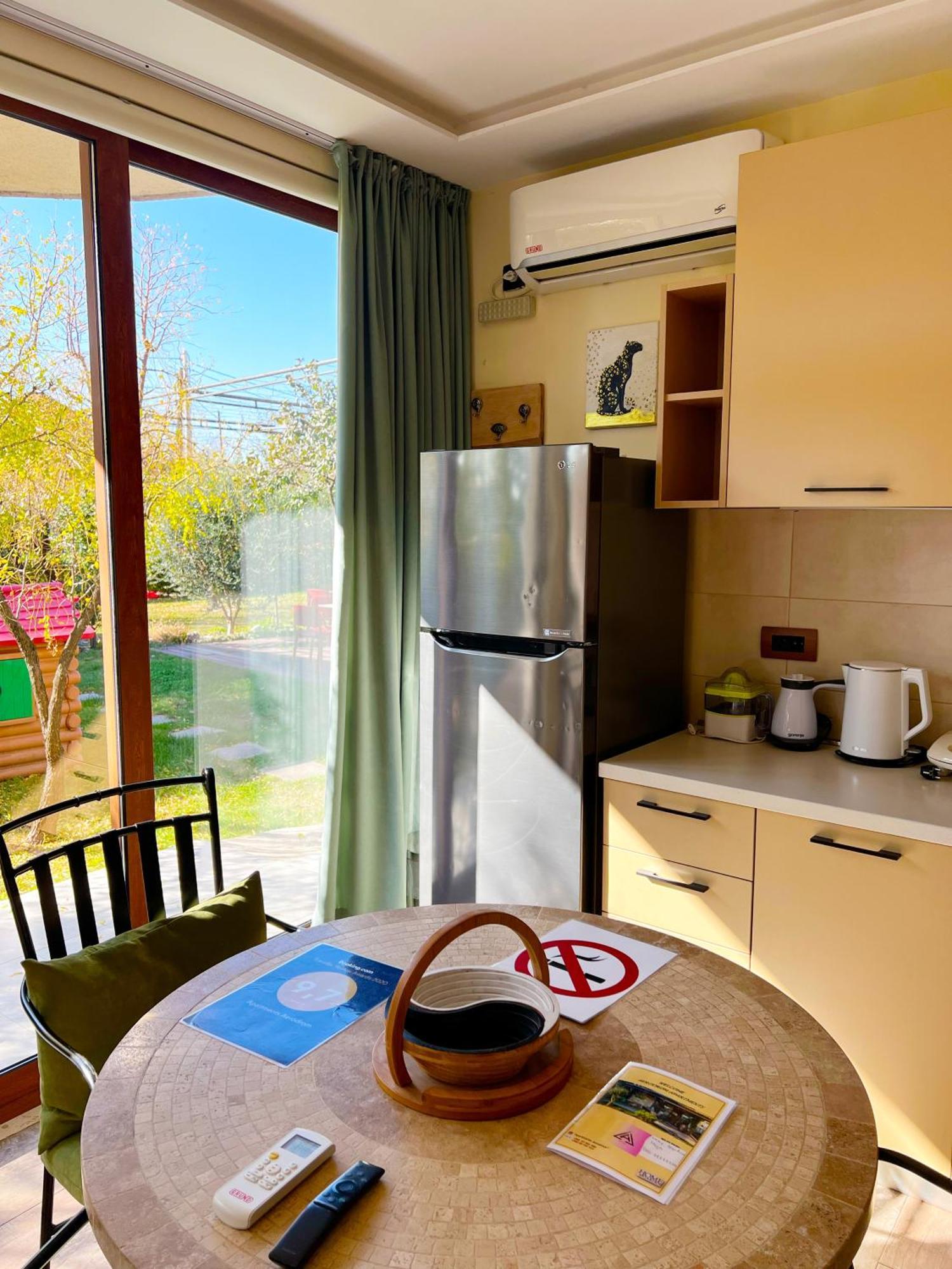 Apartments Aerodrom Podgorica Eksteriør billede
