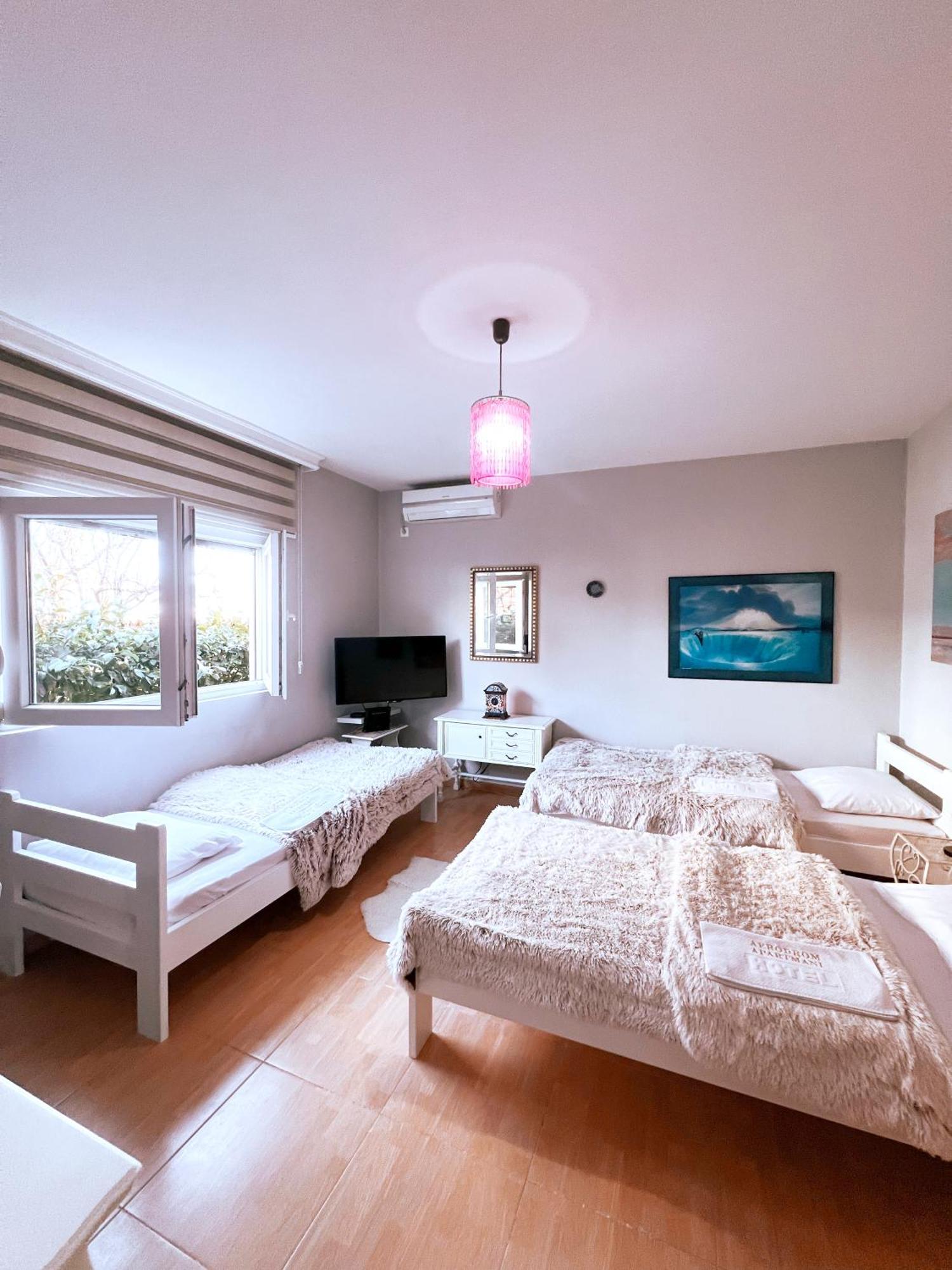 Apartments Aerodrom Podgorica Eksteriør billede