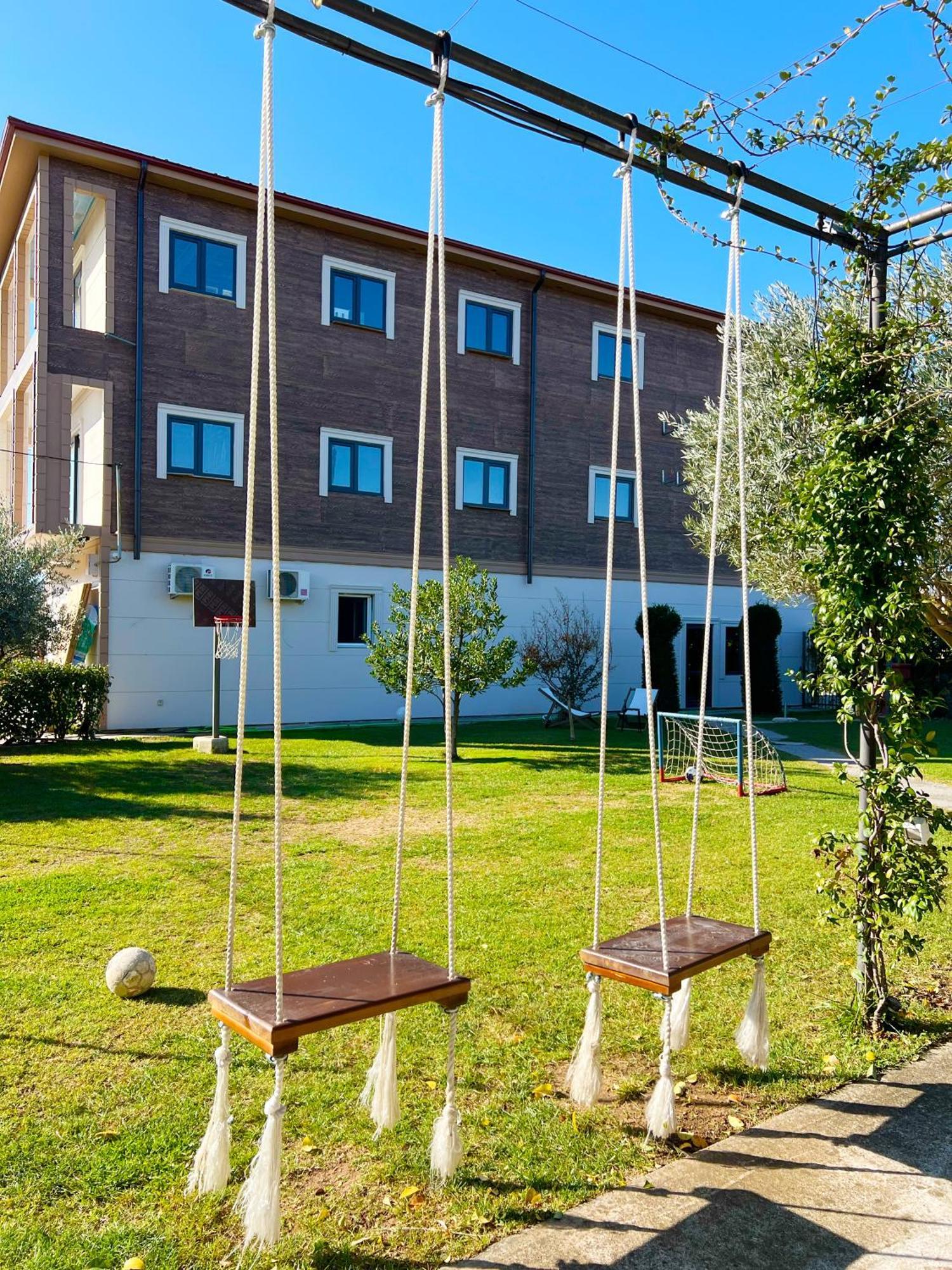 Apartments Aerodrom Podgorica Eksteriør billede