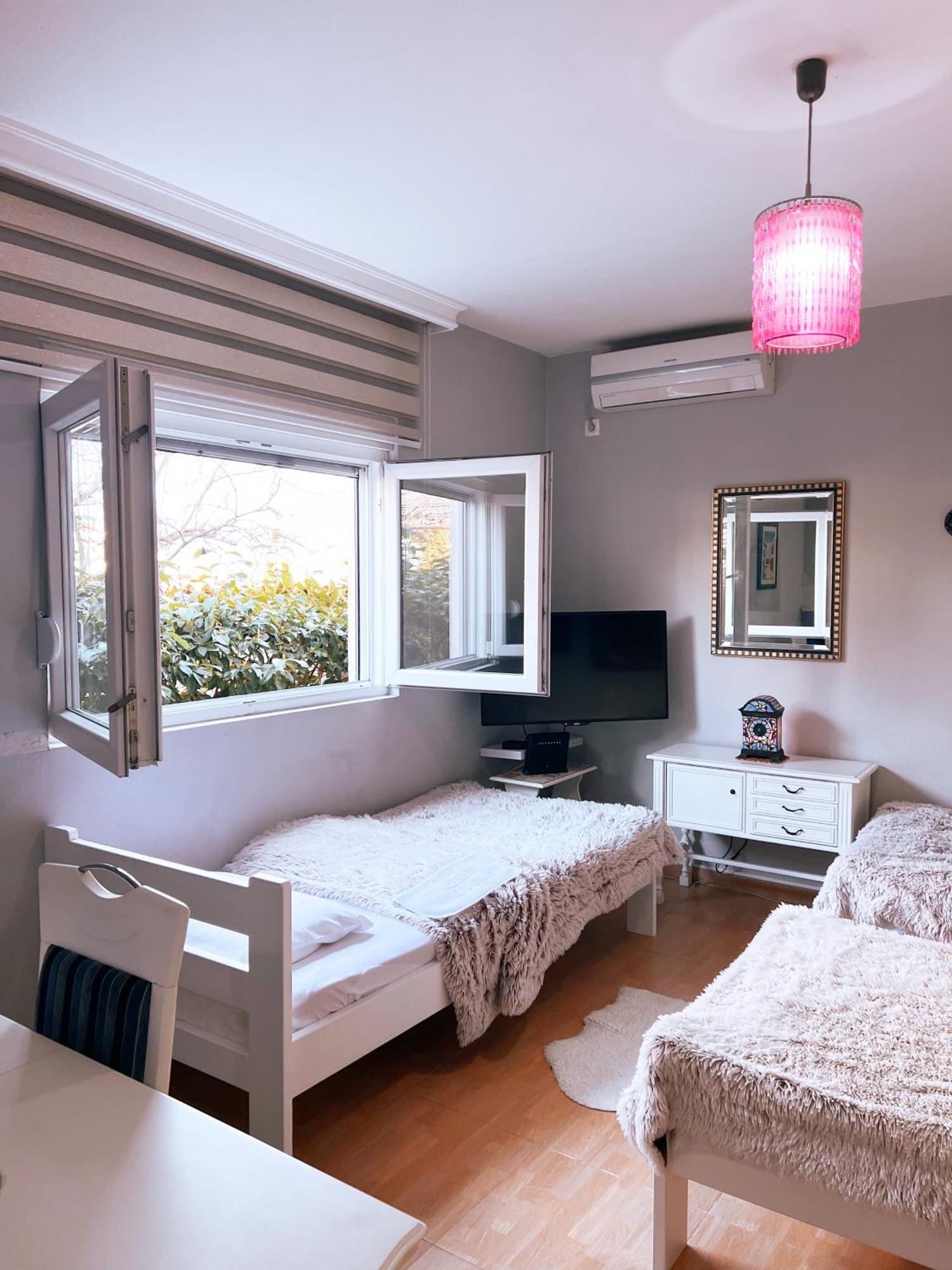 Apartments Aerodrom Podgorica Eksteriør billede
